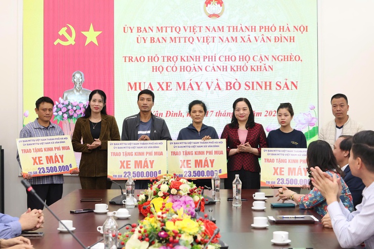 MTTQ xã Vân Đình - Dấu ấn từ những công trình và hoạt động nghĩa tình đại đoàn kết.- Ảnh 13.