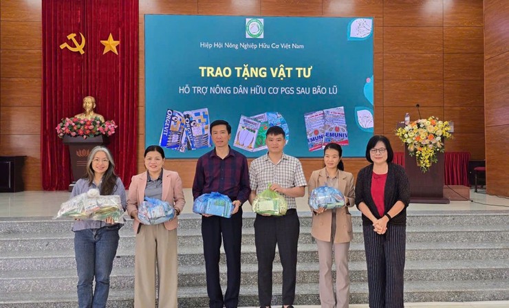 Hà Nội: Xã Nội Bài tổ chức tập huấn kỹ thuật sản xuất rau hữu cơ- Ảnh 5.