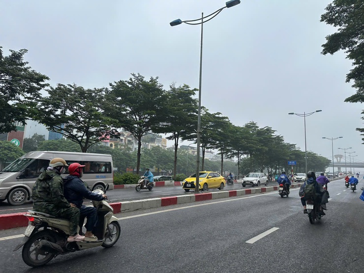 Hà Nội ngày 19/11: nhiều mây, sáng có mưa, trời rét đậm- Ảnh 1.