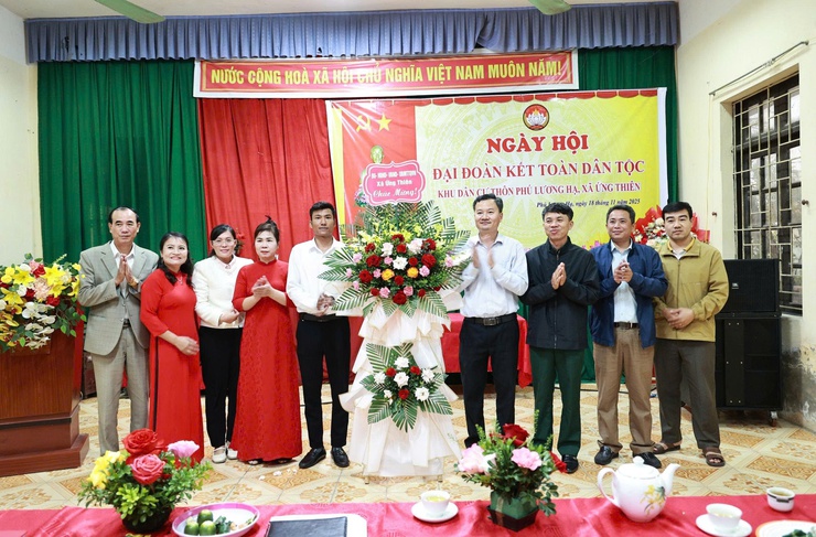 Thôn Quảng Nguyên và Phú Lương Hạ tổ chức Ngày hội Đại đoàn kết toàn dân tộc- Ảnh 1.