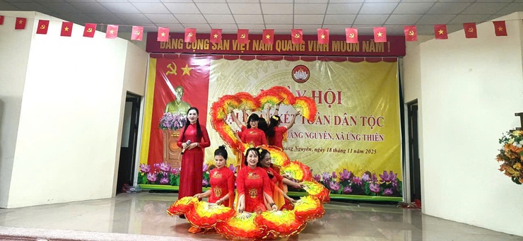 Thôn Quảng Nguyên và Phú Lương Hạ tổ chức Ngày hội Đại đoàn kết toàn dân tộc- Ảnh 4.