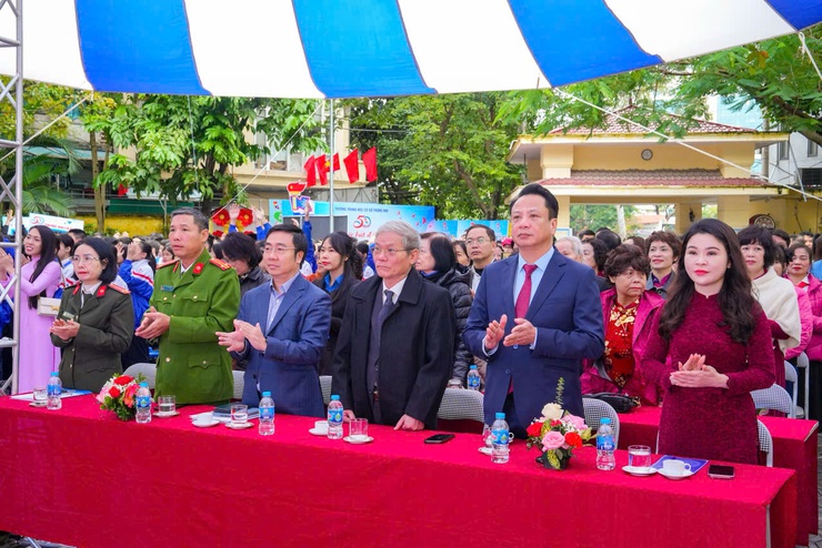 Phường Hai Bà Trưng: trường THCS Trưng Nhị viết tiếp truyền thống là niềm tự hào của ngành giáo dục Thủ đô.- Ảnh 1.