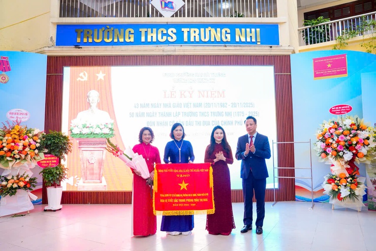 Phường Hai Bà Trưng: trường THCS Trưng Nhị viết tiếp truyền thống là niềm tự hào của ngành giáo dục Thủ đô.- Ảnh 4.