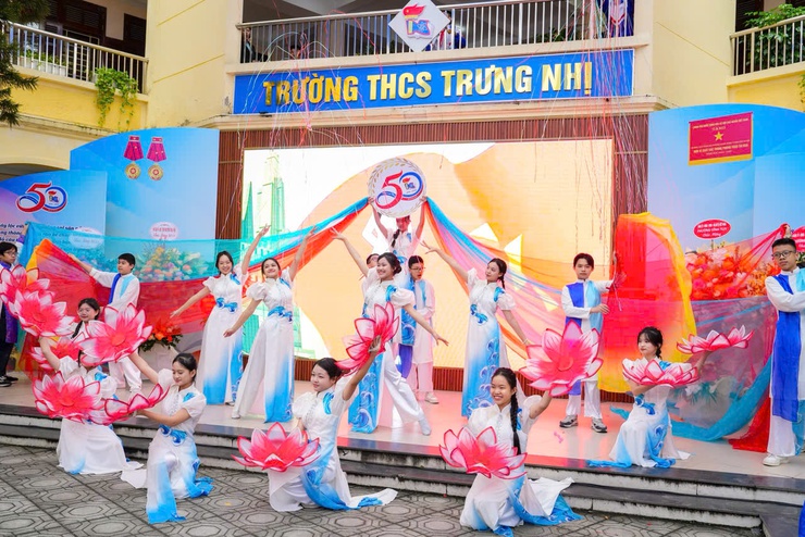 Phường Hai Bà Trưng: trường THCS Trưng Nhị viết tiếp truyền thống là niềm tự hào của ngành giáo dục Thủ đô.- Ảnh 11.