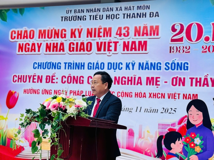 Trường Tiểu học Thanh Đa tổ chức Lễ kỷ niệm 43 năm Ngày Nhà giáo Việt Nam- Ảnh 4.