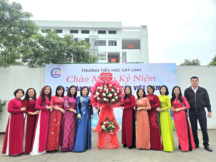 Phường Ô Chợ Dừa : Lãnh đạo Phường thăm, chúc mừng các trường nhân Kỷ niệm ngày Nhà giáo Việt Nam 20/11- Ảnh 18.