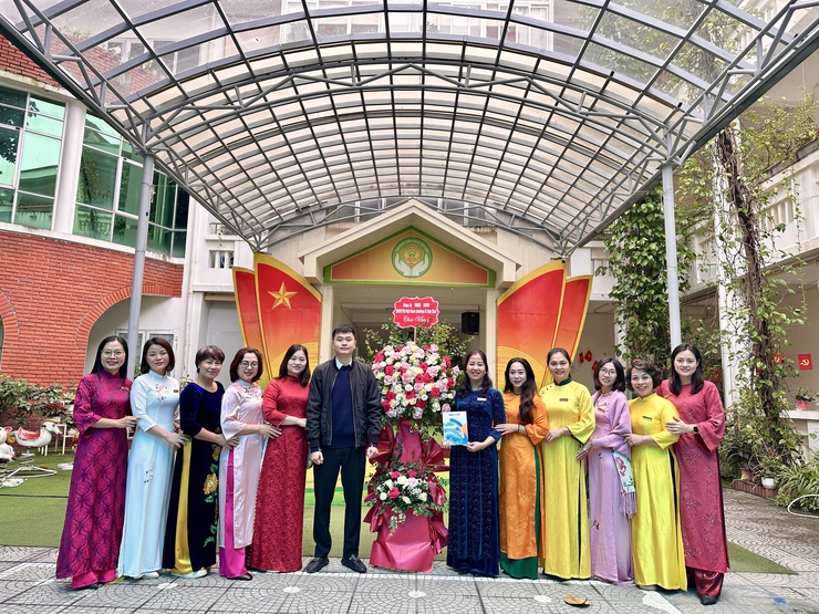 Phường Ô Chợ Dừa : Lãnh đạo Phường thăm, chúc mừng các trường nhân Kỷ niệm ngày Nhà giáo Việt Nam 20/11- Ảnh 22.