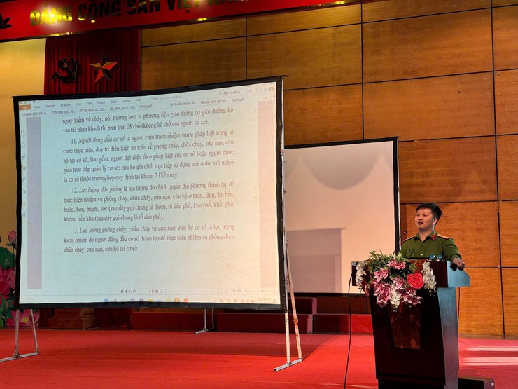 Phường Hoàng Liệt tổ chức Hội nghị tuyên truyền, phổ biến pháp luật, kiến thức, kỹ năng, hướng dẫn an toàn về phòng cháy chữa cháy và cứu nạn cứu hộ trên địa bàn Phường năm 2025- Ảnh 3.