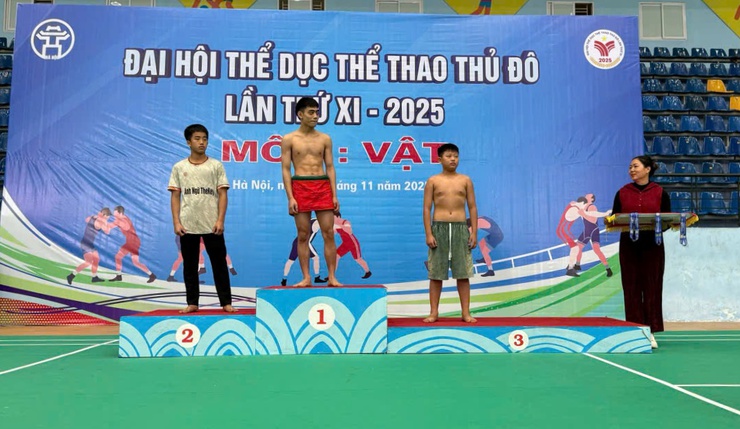 Đoàn vận động viên thi đấu môn Vật xã Quốc Oai đạt 2 huy chương Bạc và 6 Huy chương Đồng tại Đại hội Thể dục Thể thao Thủ đô lần thứ XI- Ảnh 3.