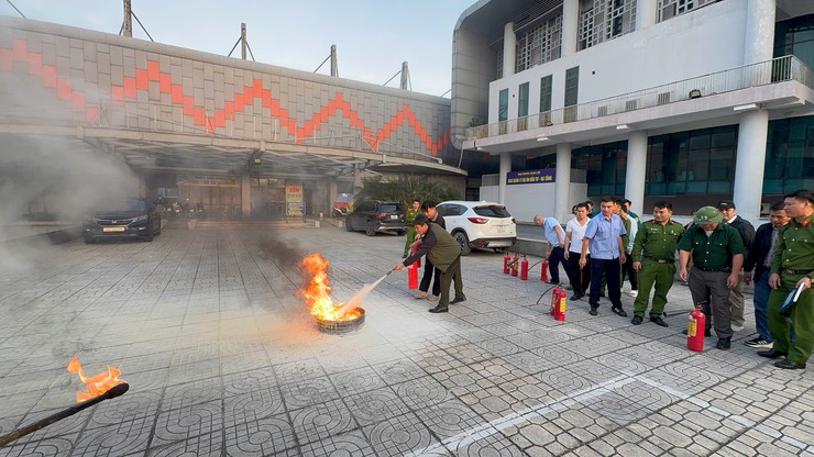 Phường Hoàng Liệt tổ chức Hội nghị tuyên truyền, phổ biến pháp luật, kiến thức, kỹ năng, hướng dẫn an toàn về phòng cháy chữa cháy và cứu nạn cứu hộ trên địa bàn Phường năm 2025- Ảnh 4.