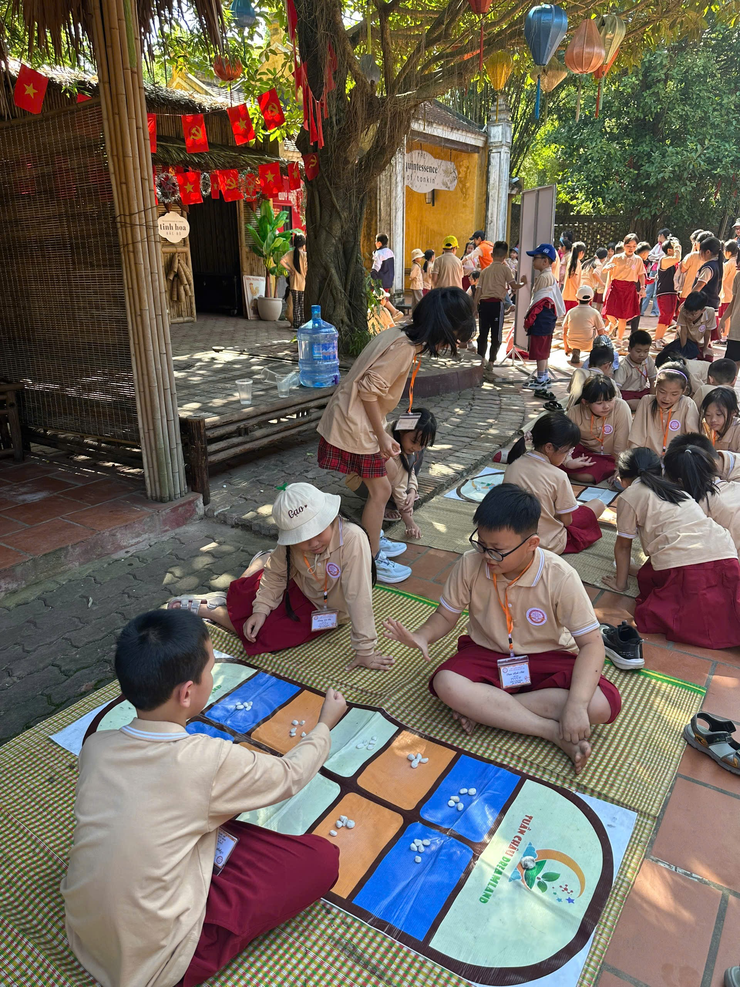 Trường Tiểu học Bùi Quốc Khái tổ chức hoạt động trải nghiệm -  tham quan Bảo tàng Hà Nội và Tuần Châu Dreamland- Ảnh 5.