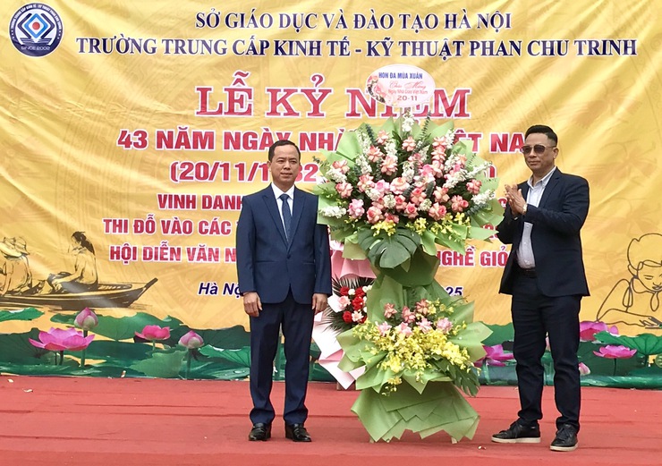 Trường Trung cấp Kinh tế- Kỹ thuật Phan Chu Trinh kỷ niệm ngày nhà giáo Việt Nam 20-11- Ảnh 8.