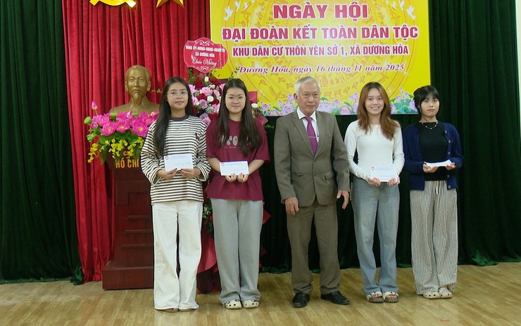 Lan toả tinh thần đoàn kết tại Ngày hội Đại đoàn kết toàn dân tộc năm 2025 tại thôn Yên Sở 1- Ảnh 9.