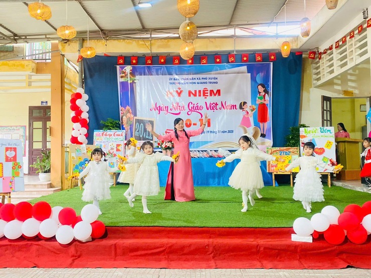 XÃ PHÚ XUYÊN TỔ CHỨC KỶ NIỆM 43 NĂM NGÀY NHÀ GIÁO VIỆT NAM 20/11 TẠI CÁC CƠ SỞ GIÁO DỤC- Ảnh 14.