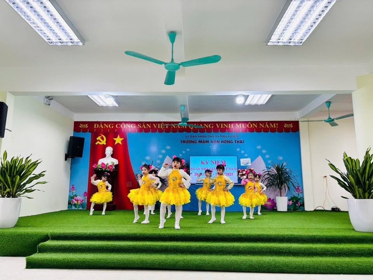 XÃ PHÚ XUYÊN TỔ CHỨC KỶ NIỆM 43 NĂM NGÀY NHÀ GIÁO VIỆT NAM 20/11 TẠI CÁC CƠ SỞ GIÁO DỤC- Ảnh 26.