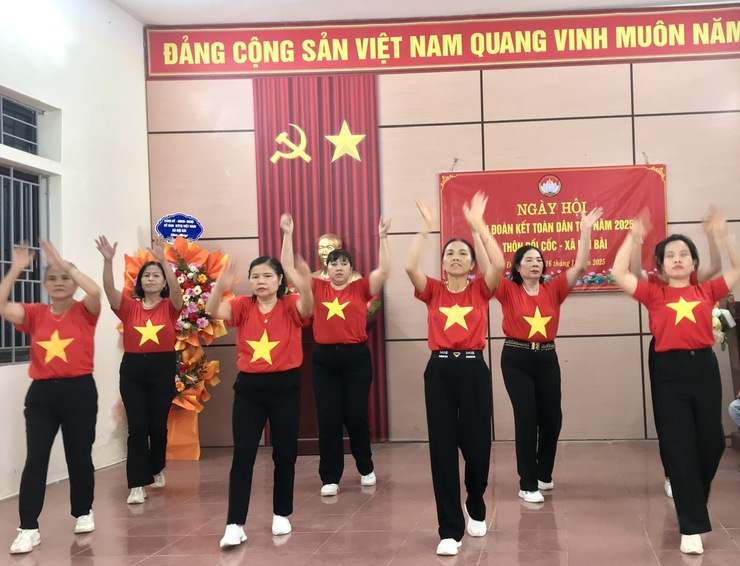 Thôn Đồi Cốc tổ chức ngày hội đoàn kết toàn dân tộc năm 2025- Ảnh 11.