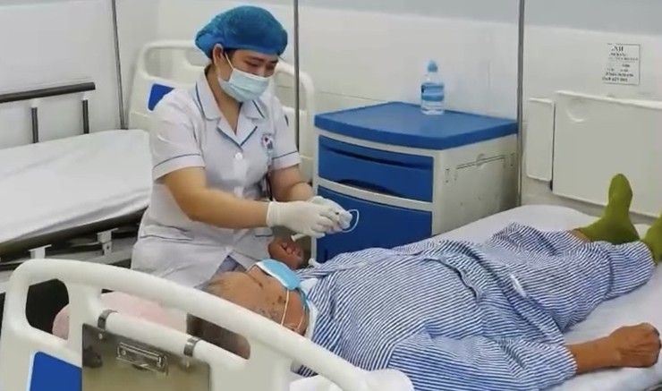 Bệnh viện đa khoa Thường Tín: Thực hiện chuẩn đạo đức nghề nghiệp với hơn 96% người bệnh hài lòng về dịch vụ khám chữa bệnh- Ảnh 2.