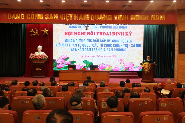 Phường Việt Hưng tổ chức đối thoại giữa người đứng đầu cấp ủy, chính quyền với Mặt trận Tổ quốc, các tổ chức chính trị - xã hội và đại diện Nhân dân trên địa bàn phường năm 2025- Ảnh 2.