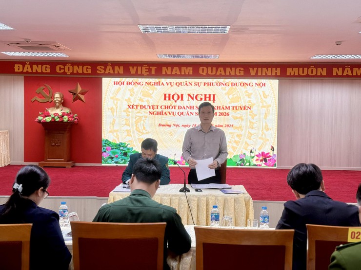 Phường Dương Nội chốt danh sách công dân đủ điều kiện khám tuyển sức khoẻ nghĩa vụ quân sự năm 2026 - Ảnh 1.