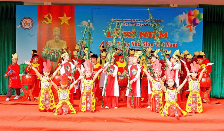 Lãnh đạo xã Đoài Phương dự lễ kỷ niệm 20/11 tại các trường Tiều học, THCS trên địa bàn- Ảnh 17.