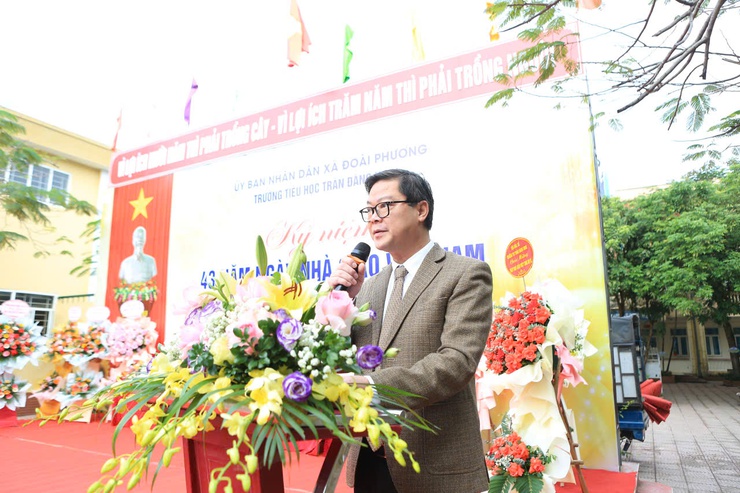 Lãnh đạo xã Đoài Phương dự lễ kỷ niệm 20/11 tại các trường Tiều học, THCS trên địa bàn- Ảnh 12.