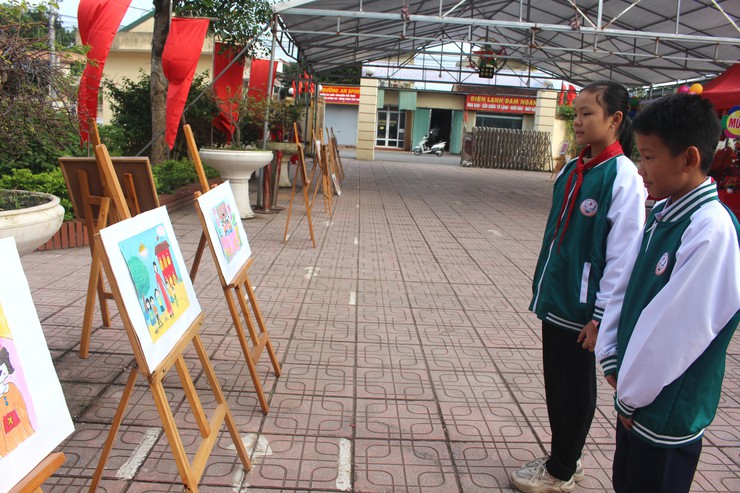 Trường Tiểu học Phú Xuyên tổ chức Lễ kỷ niệm 43 năm Ngày Nhà giáo Việt Nam 20/11.- Ảnh 17.