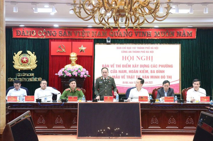 Xây dựng thí điểm các phường Hoàn Kiếm, Cửa Nam, Ba Đình thành kiểu mẫu về trật tự, văn minh đô thị- Ảnh 1.