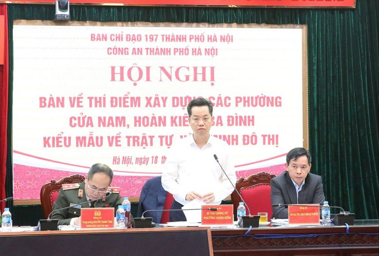 Xây dựng thí điểm các phường Hoàn Kiếm, Cửa Nam, Ba Đình thành kiểu mẫu về trật tự, văn minh đô thị- Ảnh 5.