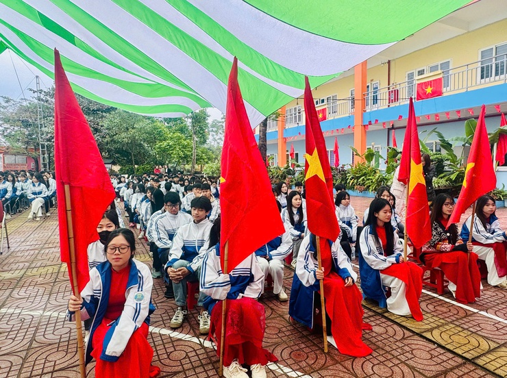 Trường THPT Thanh Xuân long trọng kỷ niệm Ngày Nhà giáo Việt Nam 20/11- Ảnh 5.