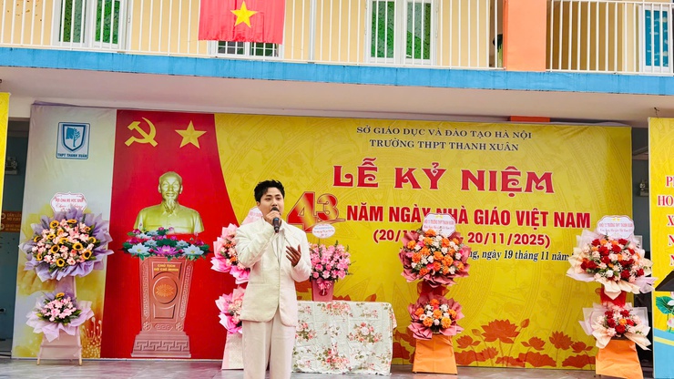 Trường THPT Thanh Xuân long trọng kỷ niệm Ngày Nhà giáo Việt Nam 20/11- Ảnh 4.