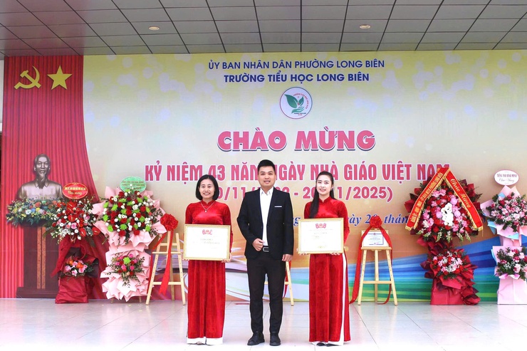 Trường Tiểu học Long Biên long trọng kỷ niệm 43 năm Ngày Nhà giáo Việt Nam- Ảnh 10.