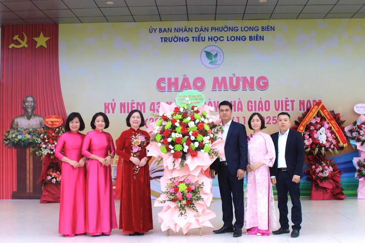 Trường Tiểu học Long Biên long trọng kỷ niệm 43 năm Ngày Nhà giáo Việt Nam- Ảnh 8.