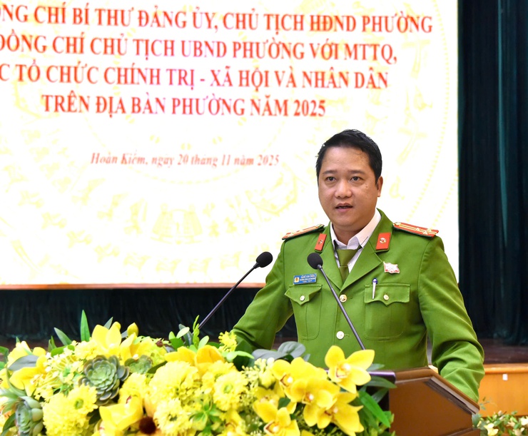 Lắng nghe, đối thoại, trao đổi thẳng thắn, tạo đồng thuận cao trong nhân dân, tăng cường mối quan hệ giữa Đảng, Chính quyền với người dân trên địa bàn phường Hoàn Kiếm- Ảnh 10.