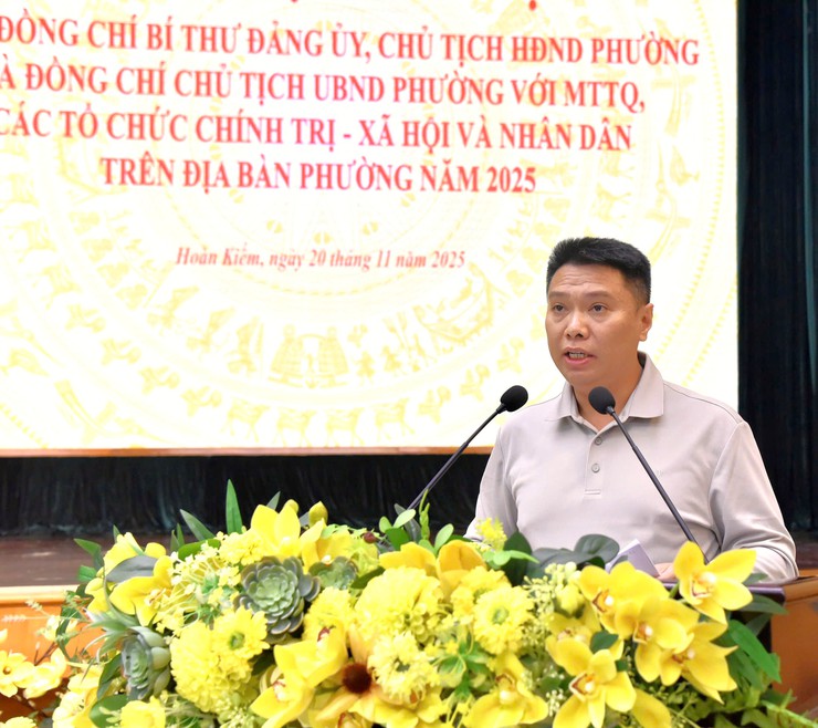 Lắng nghe, đối thoại, trao đổi thẳng thắn, tạo đồng thuận cao trong nhân dân, tăng cường mối quan hệ giữa Đảng, Chính quyền với người dân trên địa bàn phường Hoàn Kiếm- Ảnh 11.