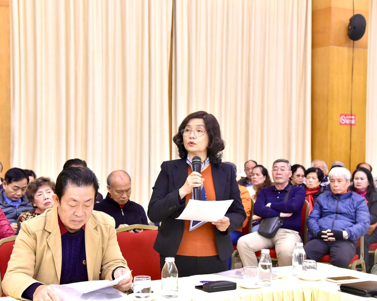 Lắng nghe, đối thoại, trao đổi thẳng thắn, tạo đồng thuận cao trong nhân dân, tăng cường mối quan hệ giữa Đảng, Chính quyền với người dân trên địa bàn phường Hoàn Kiếm- Ảnh 3.