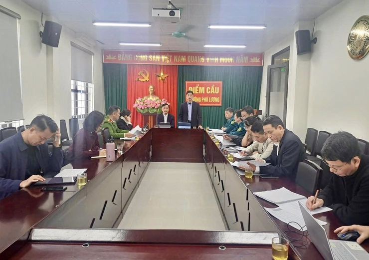 Hội đồng nghĩa vụ quân sự phường Phú Lương tổ chức hội nghị xét duyệt công dân khám sức khỏe nghĩa vụ quân sự năm 2026- Ảnh 1.