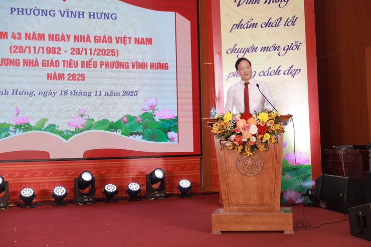 GẶP MẶT KỶ NIỆM 43 NĂM NGÀY NHÀ GIÁO VIỆT NAM VÀ TUYÊN DƯƠNG NHÀ GIÁO TIÊU BIỂU PHƯỜNG VĨNH HƯNG NĂM 2025- Ảnh 7.