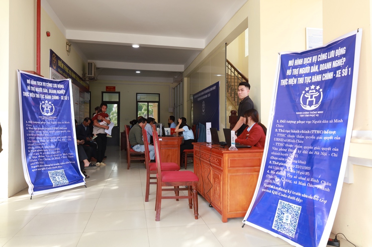 Minh Châu triển khai mô hình dịch vụ công lưu động: đưa thủ tục hành chính đến gần với người dân- Ảnh 1.