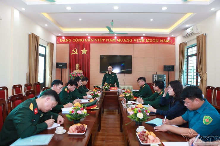 Chính uỷ Bộ Tư lệnh Thủ đô Hà Nội thăm, làm việc với Ban CHQS xã Nội Bài- Ảnh 5.