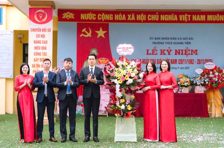 TRƯỜNG THCS QUANG TIẾN TỔ CHỨC KỶ NIỆM 43 NĂM NGÀY NHÀ GIÁO VIỆT NAM- Ảnh 1.