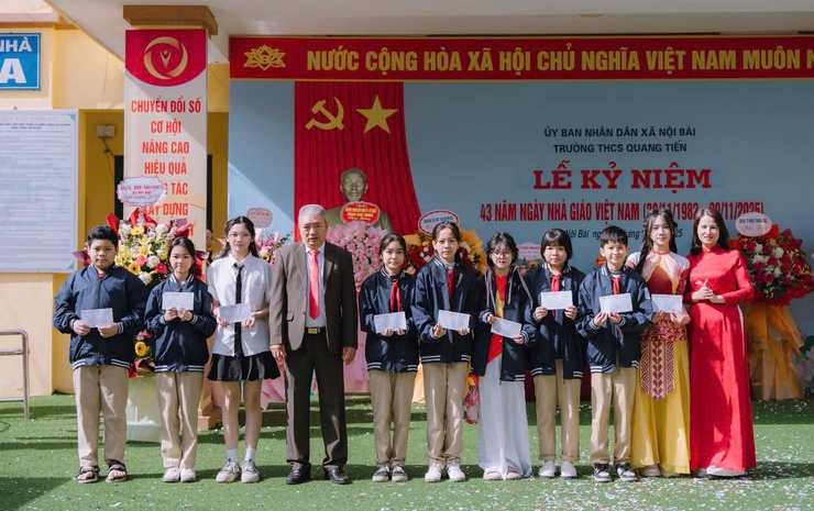 TRƯỜNG THCS QUANG TIẾN TỔ CHỨC KỶ NIỆM 43 NĂM NGÀY NHÀ GIÁO VIỆT NAM- Ảnh 9.