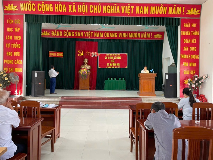 Tam Hưng vượt chỉ tiêu kết nạp đảng viên 6 tháng cuối năm 2025- Ảnh 1.