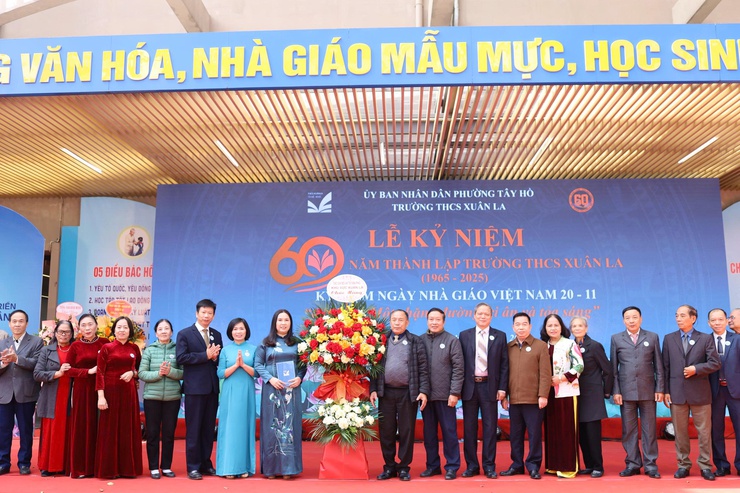 Trường THCS Xuân La: Hành trình 60 năm xây dựng và phát triển tạo nền tảng vững chắc cho thế hệ tương lai- Ảnh 9.