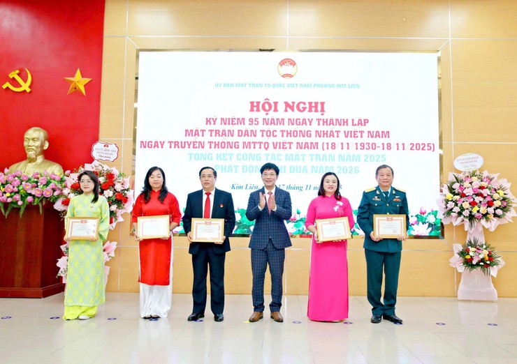 Sôi nổi hoạt động kỷ niệm 95 năm MTTQ Việt Nam tại phường Kim Liên- Ảnh 4.