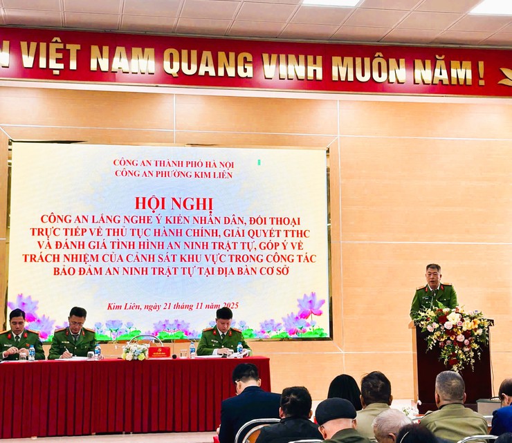 CÔNG AN PHƯỜNG KIM LIÊN TỔ CHỨC HỘI NGHỊ CÔNG AN LẮNG NGHE Ý KIẾN NHÂN DÂN, ĐỐI THOẠI TRỰC TIẾP VỀ THỦ TỤC HÀNH CHÍNH, GIẢI QUYẾT TTHC VÀ ĐÁNH GIÁ TÌNH HÌNH ANTT, GÓP Ý VỀ TRÁCH NHIỆM CỦA CSKV NĂM 2025- Ảnh 1.