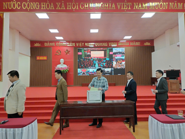 XÃ DÂN HÒA PHÁT ĐỘNG ỦNG HỘ ĐỒNG BÀO MIỀN TRUNG, TÂY NGUYÊN BỊ ẢNH HƯỞNG THIÊN TAI- Ảnh 4.