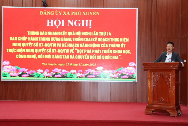 Hội nghị triển khai Kế hoạch hành động của Thành ủy thực hiện Nghị quyết số 57-NQ/TW về “Đột phá phát triển khoa học, công nghệ, đổi mới sáng tạo và chuyển đổi số quốc gia”.- Ảnh 6.