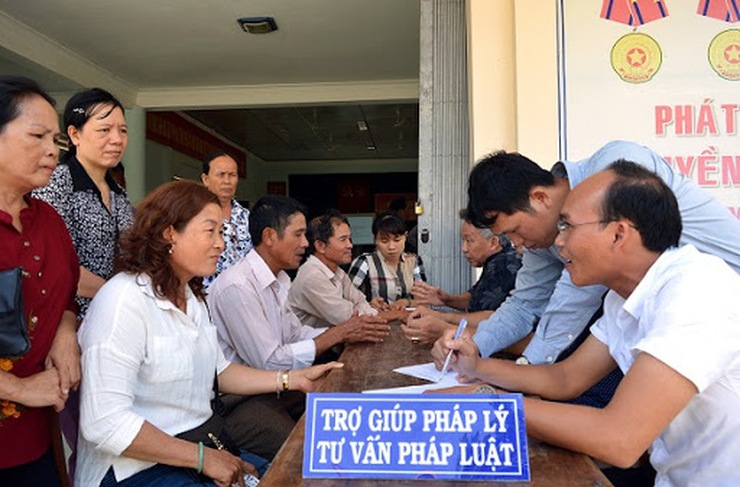 Hà Nội ra mắt Mạng lưới tư vấn viên pháp luật: Hỗ trợ pháp lý đến gần hơn với người dân- Ảnh 1.