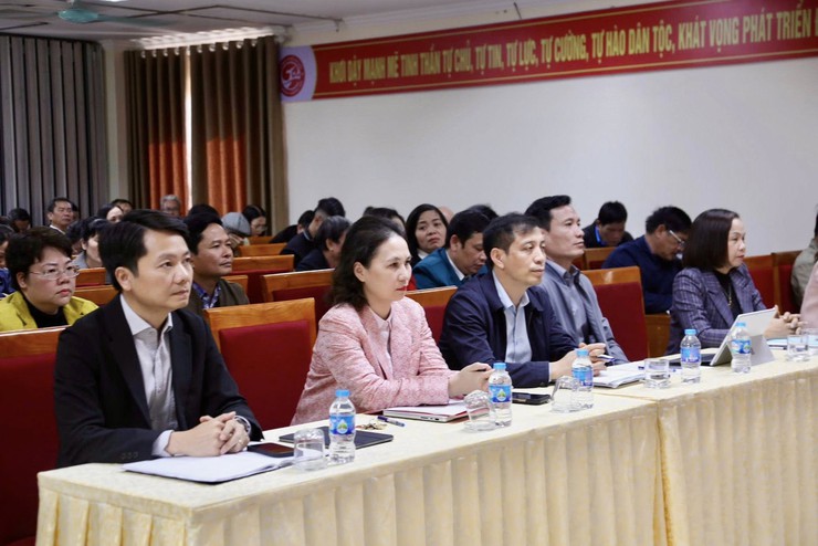 Đảng uỷ phường Dương Nội tham dự Hội nghị trực tuyến của Thành uỷ triển khai công tác bầu cử đại biểu Quốc hội và HĐND các cấp nhiệm kỳ 2026 - 2031- Ảnh 2.