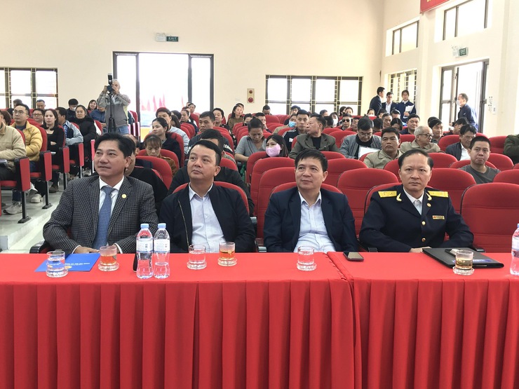 Xã Nội Bài triển khai công tác chuyển đổi mô hình phương pháp quản lý thuế đối với hộ, cá nhân kinh doanh khi xóa bỏ thuế khoán- Ảnh 3.